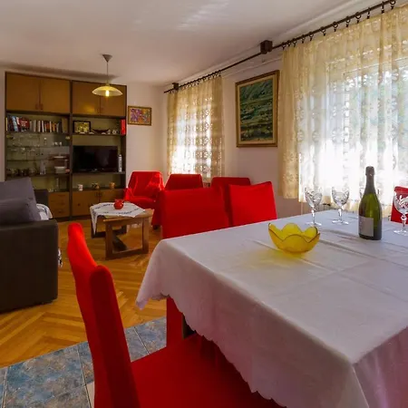 Apartment In 5195 Crikvenica
